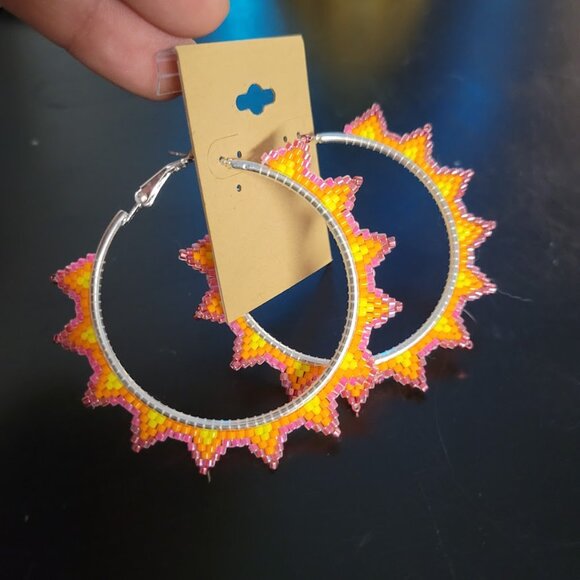 Tropical Sunset Beaded Hoop Earrings - NWOT - Picture 3 of 4